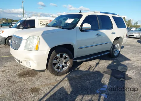 2010 GMC Yukon Denali z USA, uszkodzony, nr VIN 1GKUCEEF2AR119463